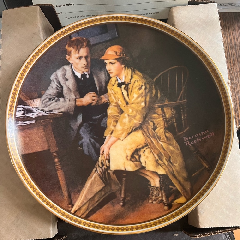 Confiding in the den plate